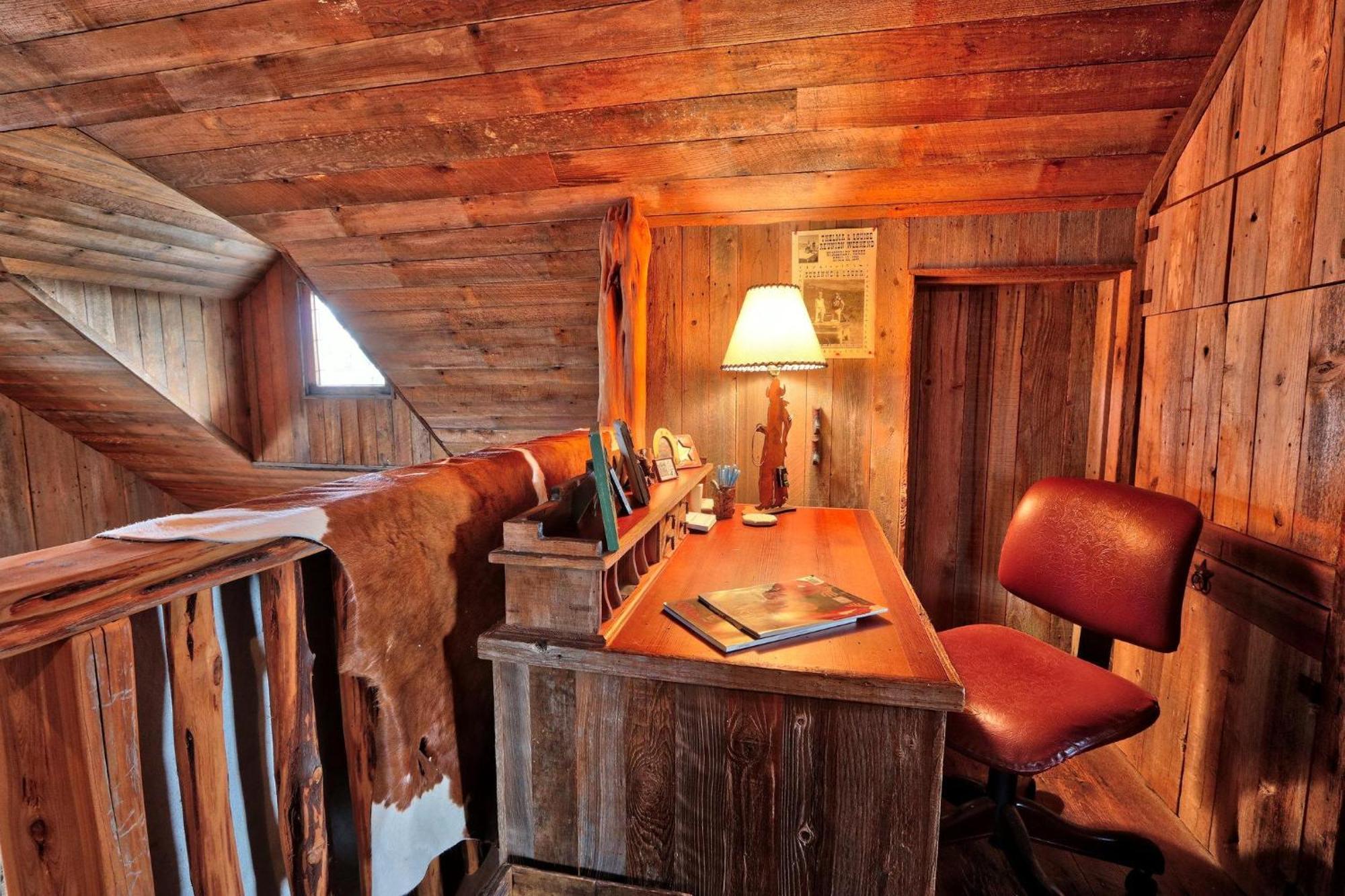 Log Cabin At Old Glory Ranch Уимберли Экстерьер фото