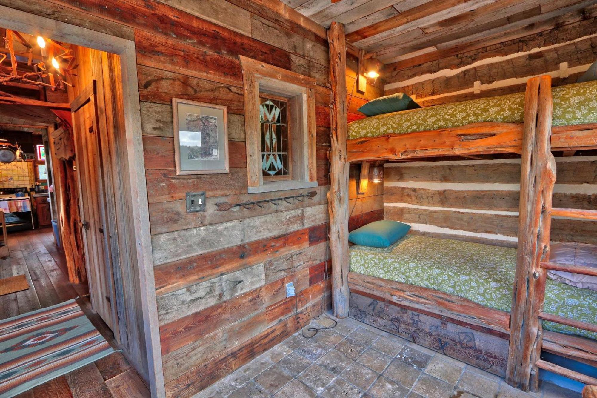 Log Cabin At Old Glory Ranch Уимберли Экстерьер фото
