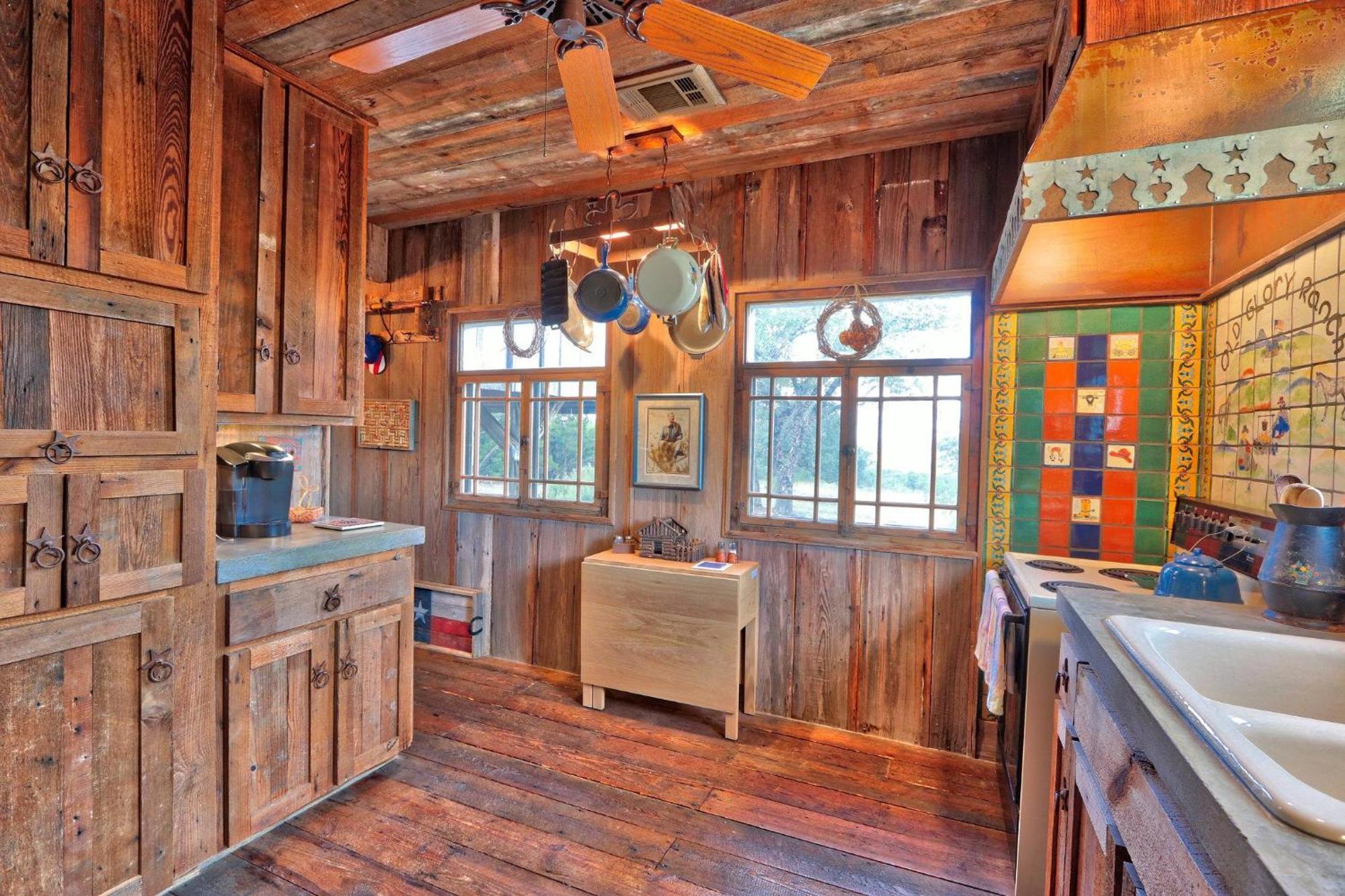 Log Cabin At Old Glory Ranch Уимберли Экстерьер фото
