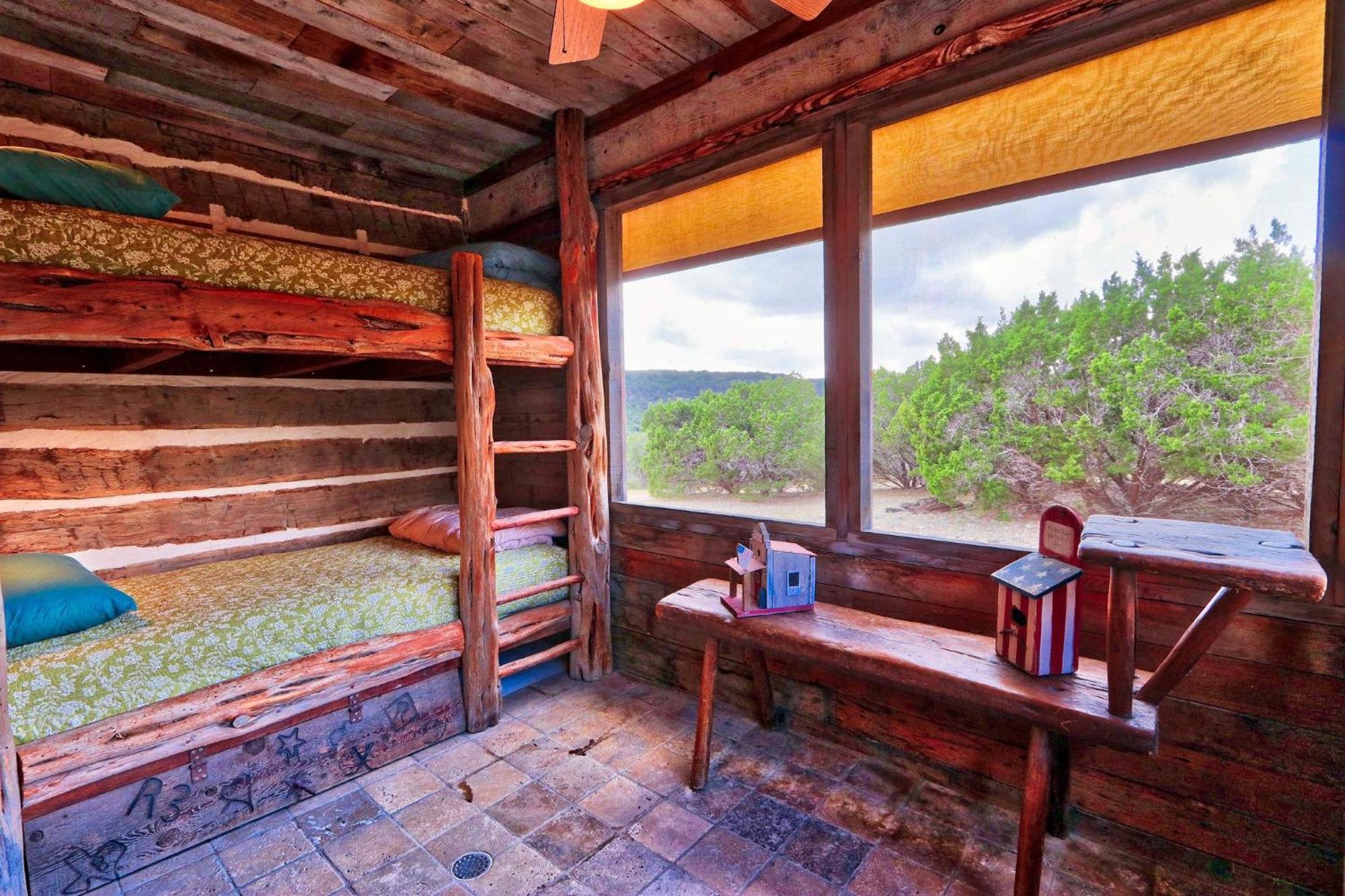 Log Cabin At Old Glory Ranch Уимберли Экстерьер фото